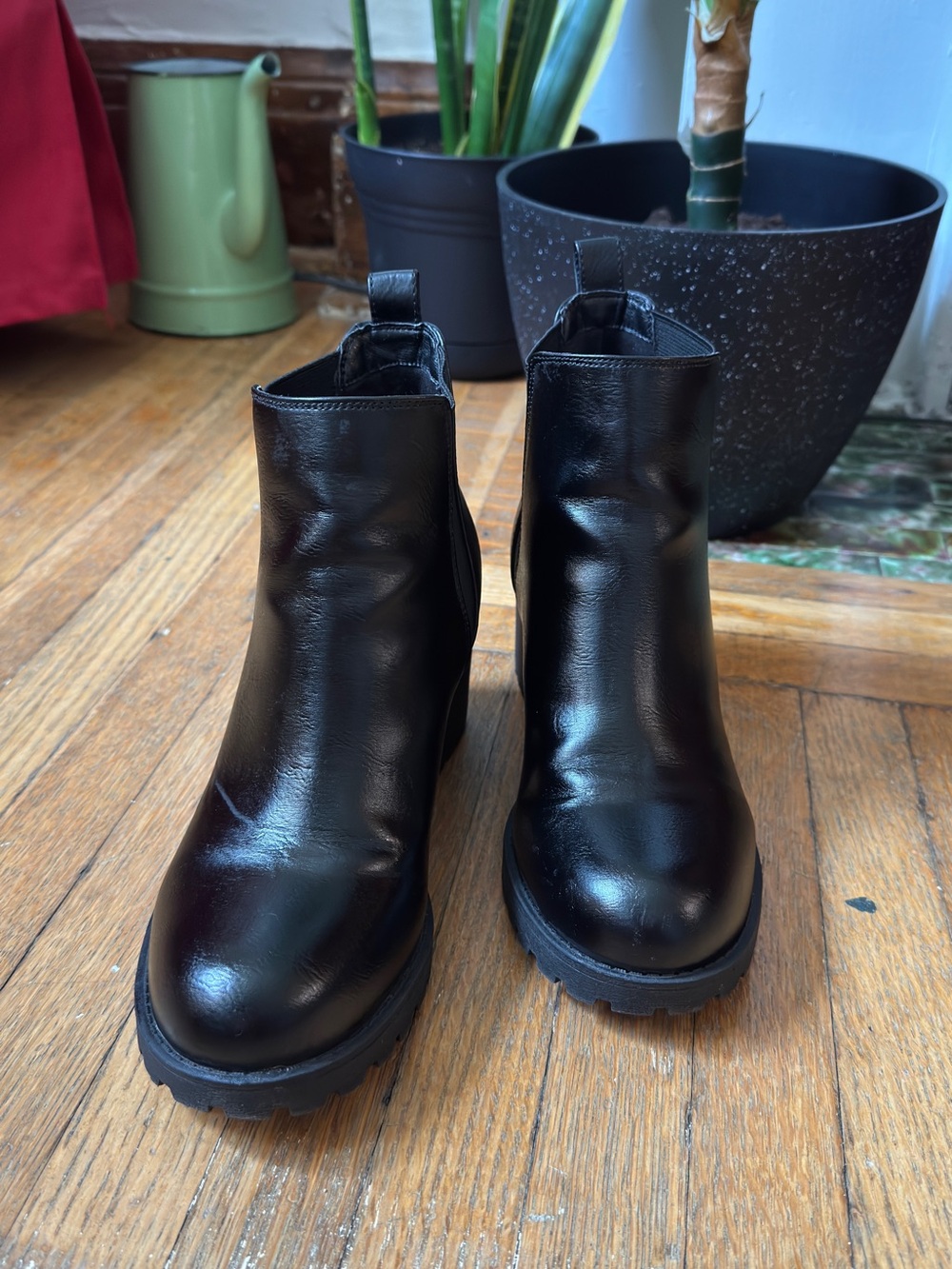 Dirty Laundry Black Chelsea Block Heel Ankle Boots - Women Size 8 - Picture 2 of 8